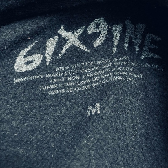 6IX9INE - DUMMY BOY BLACK HOODIE SIZE M - Picture 3 of 3